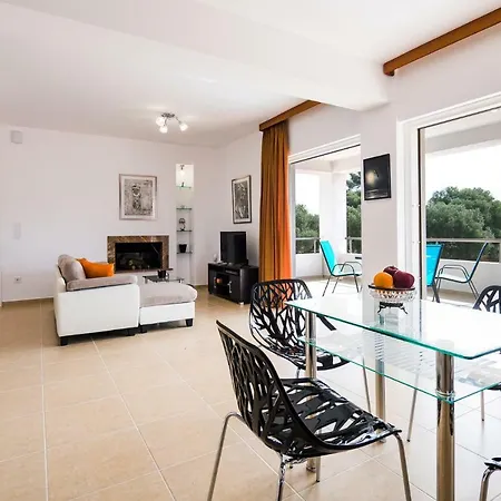 Modern Broumas - A Spacious Haven *