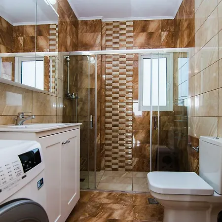 Modern Broumas - A Spacious Haven * Keramiaí